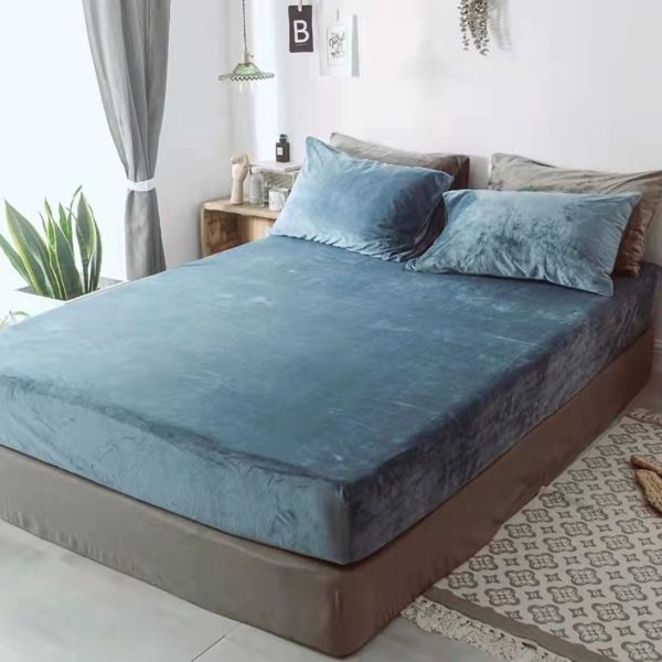 3 Pieces Colorful Velvet Fitted Sheet Queen Size with 2 Pillow Cases