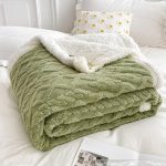 Wool Geometric Winter Queen Blanket - Image 3