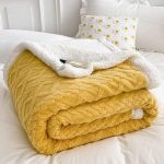 Wool Geometric Winter Queen Blanket - Image 6