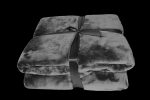 Luxurious Suede Microfiber Fleece Throw Blanket - 150x180cm - Image 13