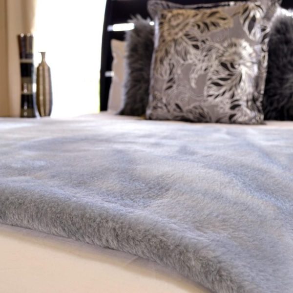Legacy Leisure - Belfiore Hotel Blankets - Dove Grey