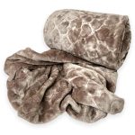 210 x 180 Fleece Blanket Warm Winter Throw - Image 7