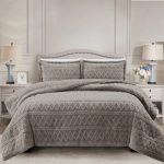 Simon Baker Brooklyn Jacquard Comforter Set with Sherpa - Queen/King - Image 5