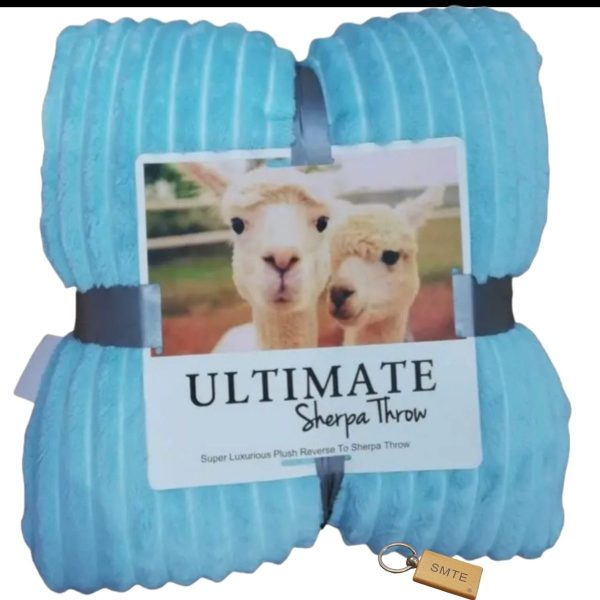 Serpa Soft and Fluffy Fleece Blanket with Keychain - Queen Sized